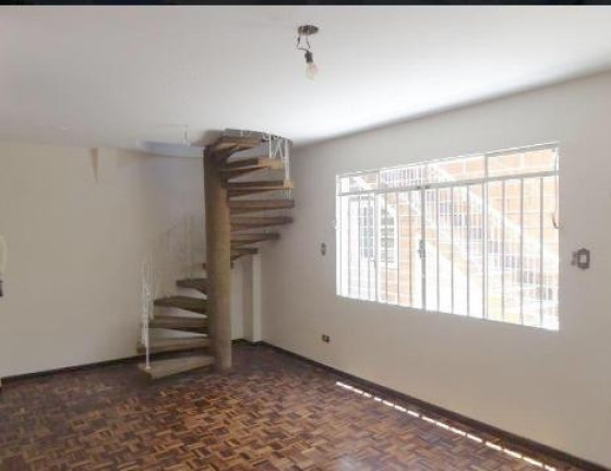 Imagem Casa com 4 Quartos à Venda, 319 m² em Rebouças - Curitiba Imagem Casa com 4 Quartos à Venda, 319 m² em Rebouças - Curitiba