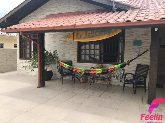 Casa com 5 Quartos à Venda, 208 m² em Pântano Do Sul - Florianópolis