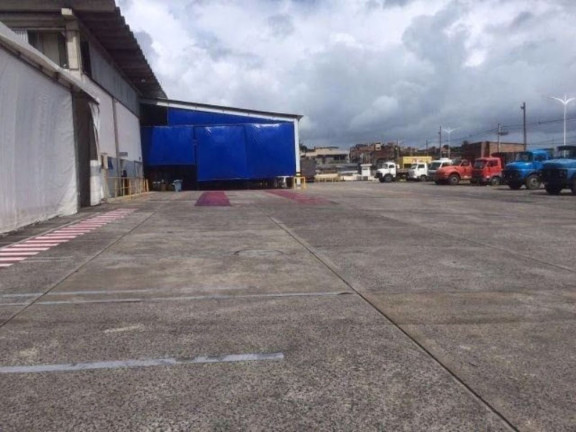 Imagem Galpão à Venda, 10.900 m² em Coutos - Salvador Imagem Galpão à Venda, 10.900 m² em Coutos - Salvador