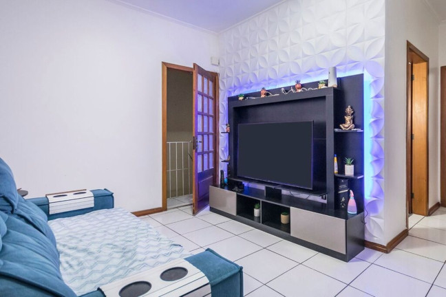 Imagem Imóvel com 2 Quartos à Venda, 64 m² em Menino Deus - Porto Alegre Imagem Imóvel com 2 Quartos à Venda, 64 m² em Menino Deus - Porto Alegre