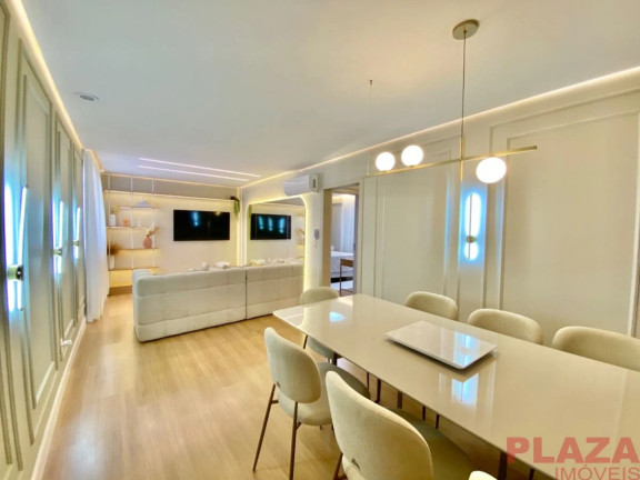 Imagem Apartamento com 2 Quartos à Venda, 83 m² em Centro - Balneário Camboriú