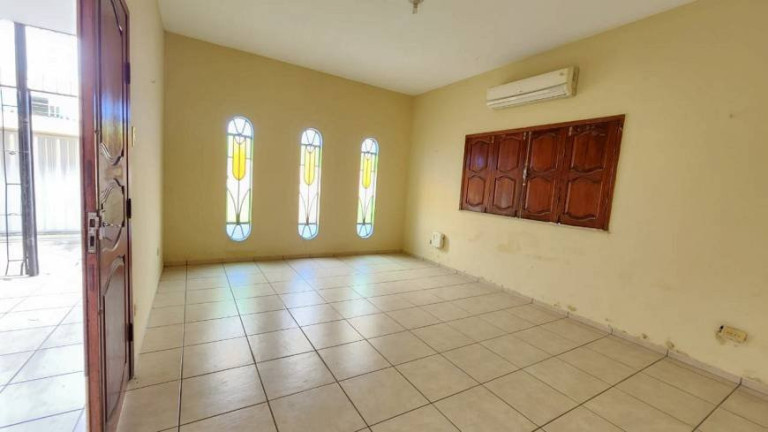 Imagem Casa com 3 Quartos à Venda, 156 m² em Aeroporto - Teresina