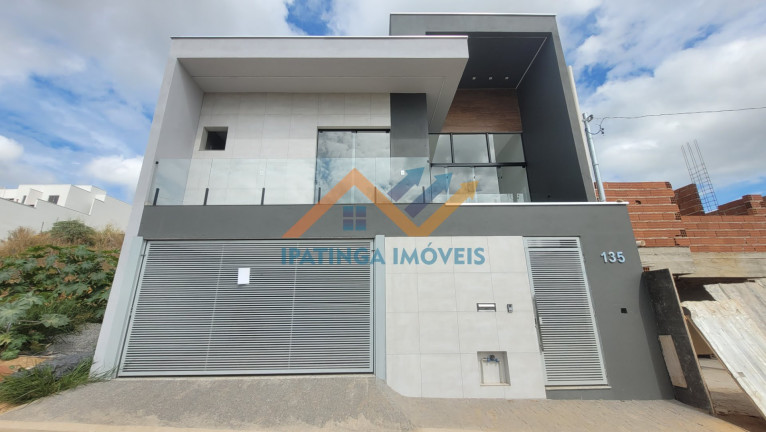 Casa com 3 Quartos à Venda, 240 m² em Residencial Bethânia - Santana Do Paraíso