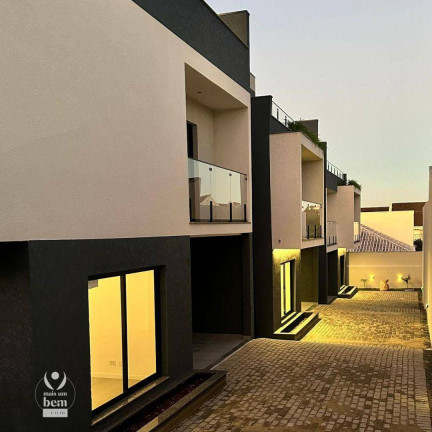 Imagem Sobrado com 3 Quartos à Venda, 191 m² em Santa Felicidade - Curitiba