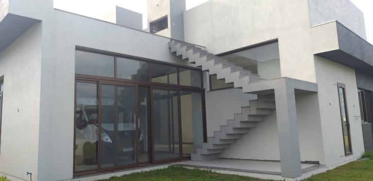 Imagem Casa com 4 Quartos à Venda, 600 m² em Atlântida Sul - Osório Imagem Casa com 4 Quartos à Venda, 600 m² em Atlântida Sul - Osório