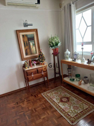 Imagem Sobrado com 4 Quartos à Venda, 244 m² em Centro - Jacareí