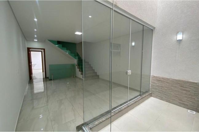 Imagem Casa com 3 Quartos à Venda, 220 m² em Vila Esperança - São Paulo