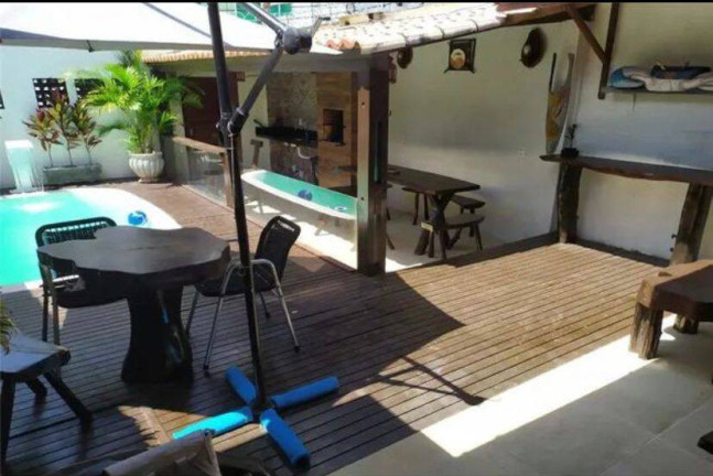 Imagem Casa com 4 Quartos à Venda, 280 m² em Candelária - Natal Imagem Casa com 4 Quartos à Venda, 280 m² em Candelária - Natal