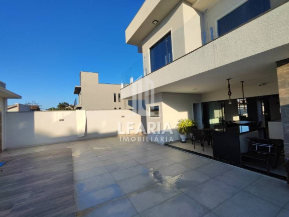 Imagem Sobrado com 5 Quartos à Venda, 232 m² em Itapema Do Saí - Itapoá