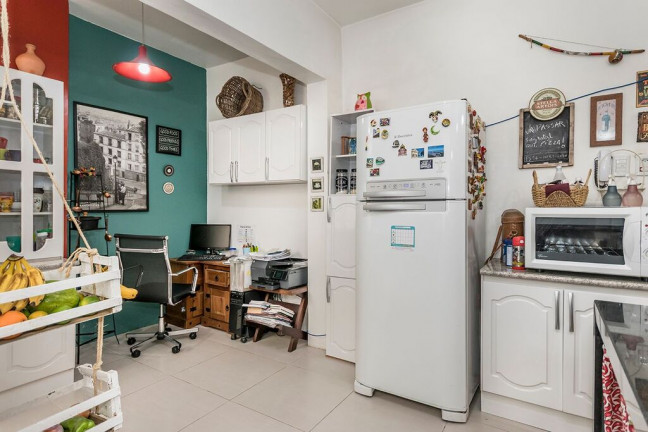 Imagem Apartamento com 2 Quartos à Venda, 71 m² em Santa Cecília - Porto Alegre