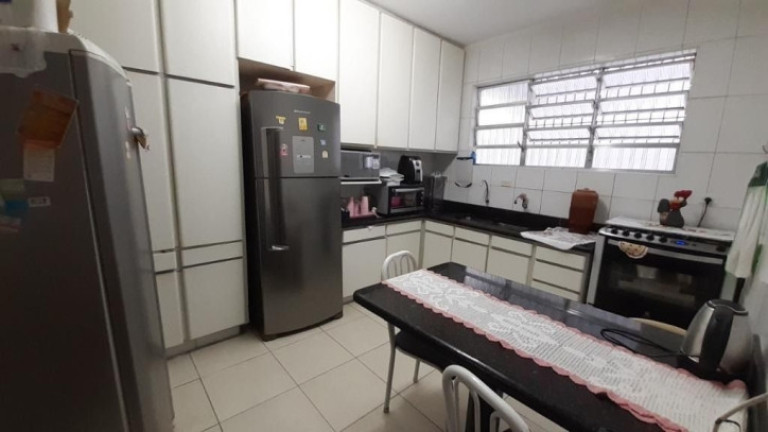 Imagem Casa com 3 Quartos à Venda, 163 m² em Marapé - Santos
