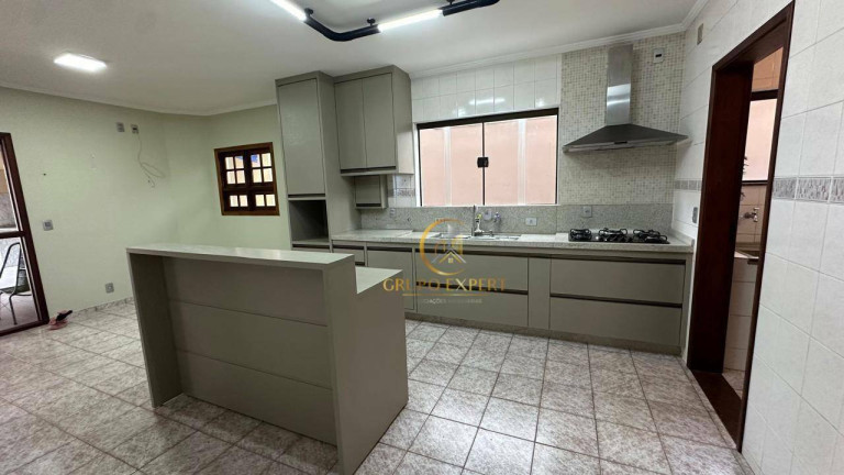 Imagem Sobrado com 4 Quartos à Venda, 300 m² em Jardim Das Colinas - São José Dos Campos Imagem Sobrado com 4 Quartos à Venda, 300 m² em Jardim Das Colinas - São José Dos Campos