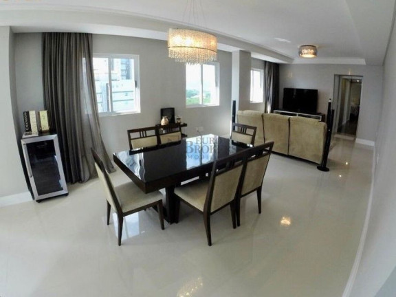 Imagem Apartamento com 3 Quartos à Venda, 136 m² em Centro - Balneário Camboriú