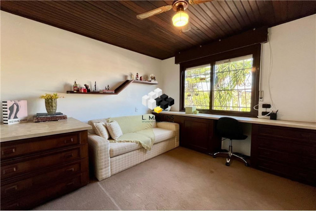 Imagem Casa com 3 Quartos à Venda, 300 m² em Jardim Carvalho - Porto Alegre Imagem Casa com 3 Quartos à Venda, 300 m² em Jardim Carvalho - Porto Alegre