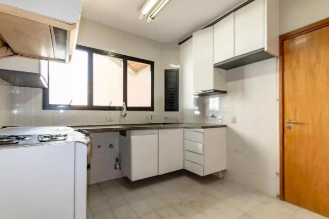 Imagem Apartamento com 3 Quartos para Alugar, 192 m² em Vila Uberabinha - São Paulo