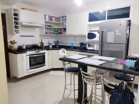 Imagem Casa com 3 Quartos à Venda, 114 m²
