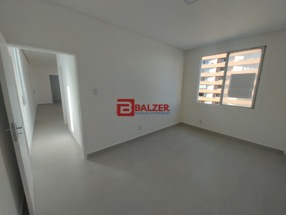 Imagem Apartamento com 2 Quartos à Venda, 76 m² em Centro - Florianópolis Imagem Apartamento com 2 Quartos à Venda, 76 m² em Centro - Florianópolis