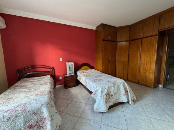 Imagem Sobrado com 3 Quartos à Venda, 245 m² em Jardim América - Goiânia Imagem Sobrado com 3 Quartos à Venda, 245 m² em Jardim América - Goiânia