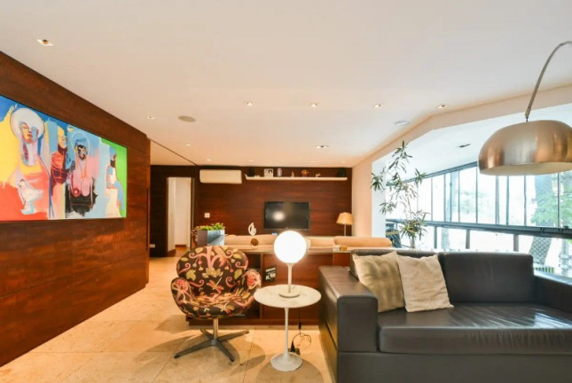 Imagem Imóvel com 4 Quartos à Venda, 172 m² em Moema - São Paulo Imagem Imóvel com 4 Quartos à Venda, 172 m² em Moema - São Paulo