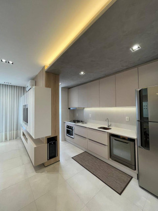 Imagem Apartamento com 2 Quartos à Venda, 69 m² em Centro - Florianópolis
