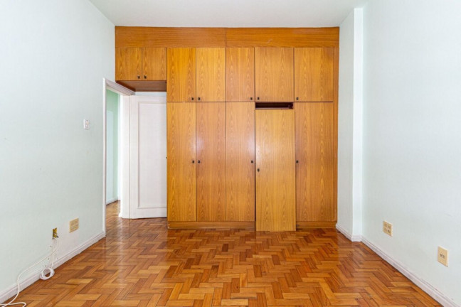 Imagem Imóvel com 3 Quartos à Venda, 126 m² em Copacabana - Rio De Janeiro Imagem Imóvel com 3 Quartos à Venda, 126 m² em Copacabana - Rio De Janeiro
