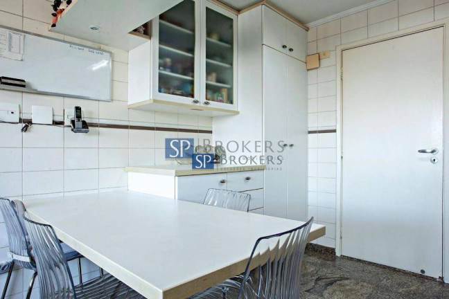 Imagem Apartamento com 4 Quartos à Venda ou Locação, 247 m² em Moema - São Paulo
