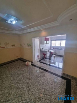 Imagem Sobrado com 4 Quartos à Venda, 268 m² em Vila Gilda - Santo André Imagem Sobrado com 4 Quartos à Venda, 268 m² em Vila Gilda - Santo André