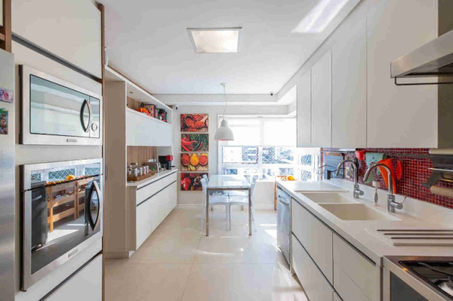 Imagem Imóvel com 4 Quartos à Venda, 251 m² em Campo Belo - São Paulo Imagem Imóvel com 4 Quartos à Venda, 251 m² em Campo Belo - São Paulo