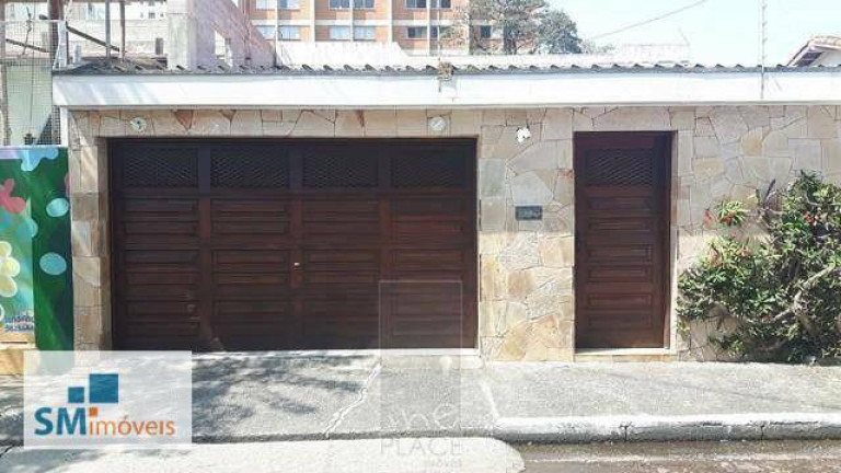 Casa com 3 Quartos à Venda ou Locação, 230 m² em Cidade Monções - São Paulo