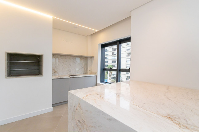Imagem Apartamento com 3 Quartos à Venda, 241 m² em Cabral - Curitiba Imagem Apartamento com 3 Quartos à Venda, 241 m² em Cabral - Curitiba