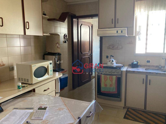 Imagem Apartamento com 3 Quartos à Venda, 179 m² em água Verde - Curitiba Imagem Apartamento com 3 Quartos à Venda, 179 m² em água Verde - Curitiba
