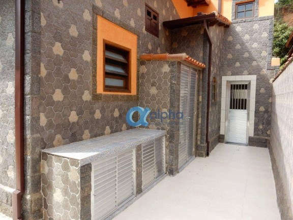 Imagem Casa com 5 Quartos à Venda, 240 m² em Itaipava - Petrópolis Imagem Casa com 5 Quartos à Venda, 240 m² em Itaipava - Petrópolis