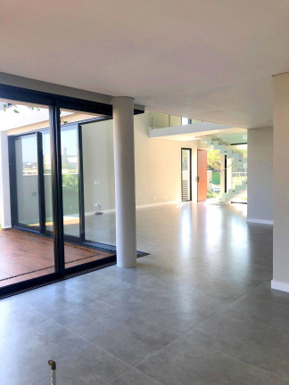 Imagem Casa com 4 Quartos à Venda, 386 m² em Santa Regina - Camboriú Imagem Casa com 4 Quartos à Venda, 386 m² em Santa Regina - Camboriú