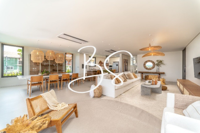 Imagem Casa com 5 Quartos à Venda, 1.385 m² em Praia Do Estaleiro - Balneário Camboriú