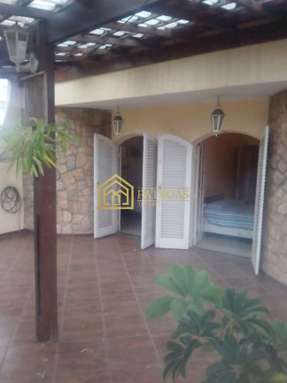 Imagem Casa com 3 Quartos à Venda, 379 m² em Vila Aquilino - Santo André Imagem Casa com 3 Quartos à Venda, 379 m² em Vila Aquilino - Santo André