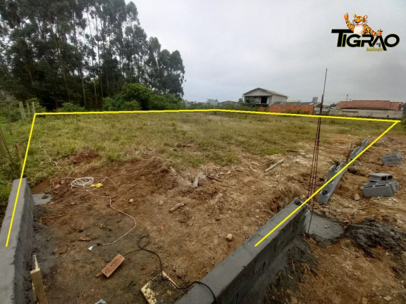 Terreno à Venda, 2.389 m² em Gravatá - Navegantes