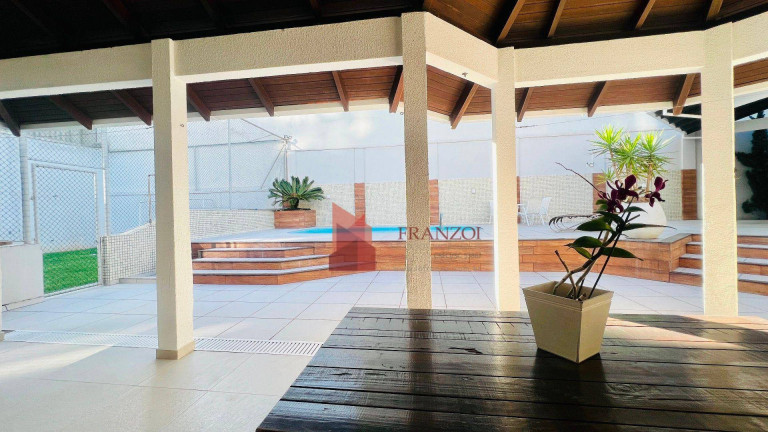 Imagem Casa com 4 Quartos à Venda, 381 m² em Vila Operária - Itajaí