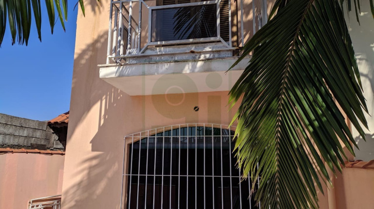 Imagem Casa com 3 Quartos à Venda, 240 m² em Parque Ipê - São Paulo