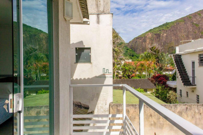 Imagem Casa com 4 Quartos à Venda, 255 m² em Itacoatiara - Niterói Imagem Casa com 4 Quartos à Venda, 255 m² em Itacoatiara - Niterói
