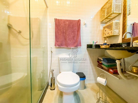 Imagem Casa com 5 Quartos à Venda, 240 m² em Araras - Teresópolis Imagem Casa com 5 Quartos à Venda, 240 m² em Araras - Teresópolis