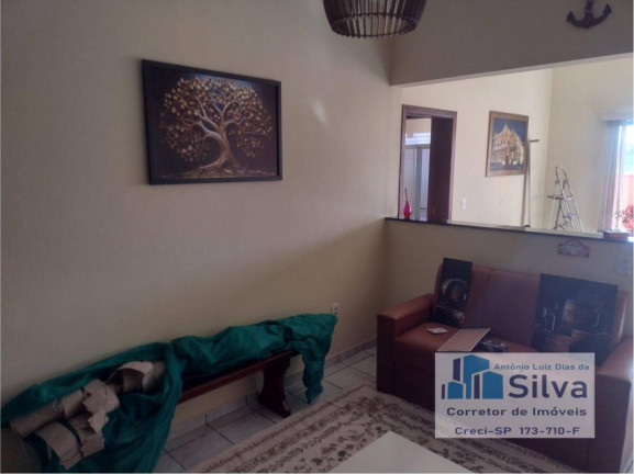 Imagem Casa com 3 Quartos à Venda, 170 m²