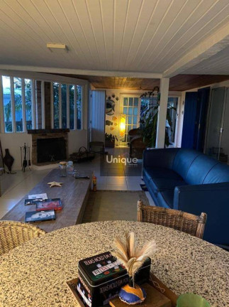 Imagem Casa com 4 Quartos à Venda, 300 m² em Tucuns - Armação Dos Búzios Imagem Casa com 4 Quartos à Venda, 300 m² em Tucuns - Armação Dos Búzios