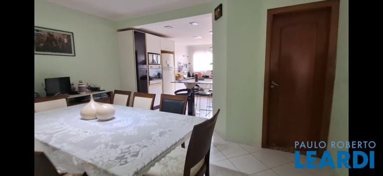 Imagem Sobrado com 3 Quartos à Venda, 288 m² em Vila Assunção - Santo André Imagem Sobrado com 3 Quartos à Venda, 288 m² em Vila Assunção - Santo André