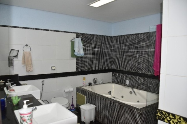 Imagem Imóvel com 7 Quartos à Venda, 457 m² em Asa Sul - Brasília Imagem Imóvel com 7 Quartos à Venda, 457 m² em Asa Sul - Brasília