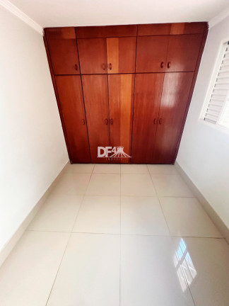 Imagem Casa com 4 Quartos à Venda, 200 m² em Guará I - Brasília