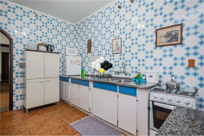Imagem Casa com 5 Quartos à Venda, 400 m² em Petrópolis - Porto Alegre Imagem Casa com 5 Quartos à Venda, 400 m² em Petrópolis - Porto Alegre