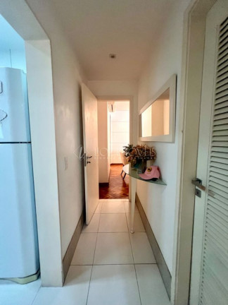 Imagem Apartamento com 3 Quartos à Venda, 211 m² em Copacabana - Rio De Janeiro Imagem Apartamento com 3 Quartos à Venda, 211 m² em Copacabana - Rio De Janeiro