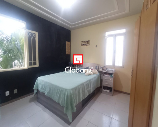 Imagem Casa com 4 Quartos à Venda, 274 m² em Augusta Mota - Montes Claros Imagem Casa com 4 Quartos à Venda, 274 m² em Augusta Mota - Montes Claros