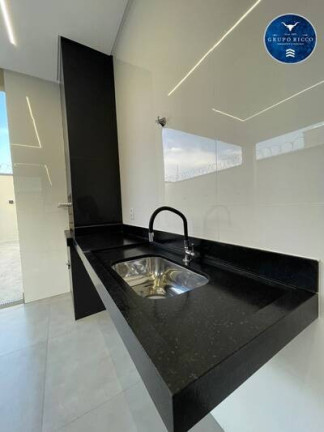 Imagem Casa com 3 Quartos à Venda, 196 m² em Moinho Dos Ventos - Goiânia