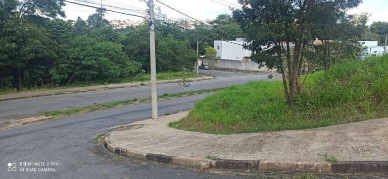 Terreno à Venda, 180 m² em Loteamento Residencial Terra Nova - Itatiba